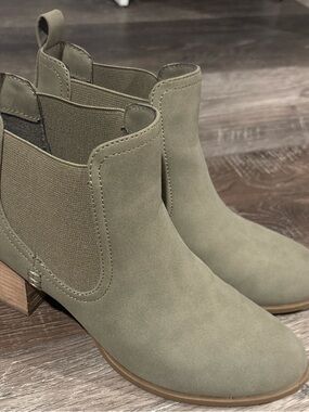 Dolce Vita Olive Suede Chelsea Ankle Booties
